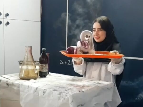 بازدید علمی دانش آموزان دبیرستان بهار آزادی از انگاریوم دانشگاه فردوسی مشهد 