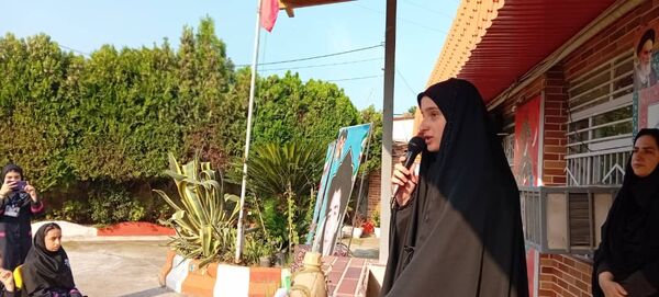 نواخته شدن زنگ ایثار و مقاومت در دبیرستان دخترانه شاهد سمیه