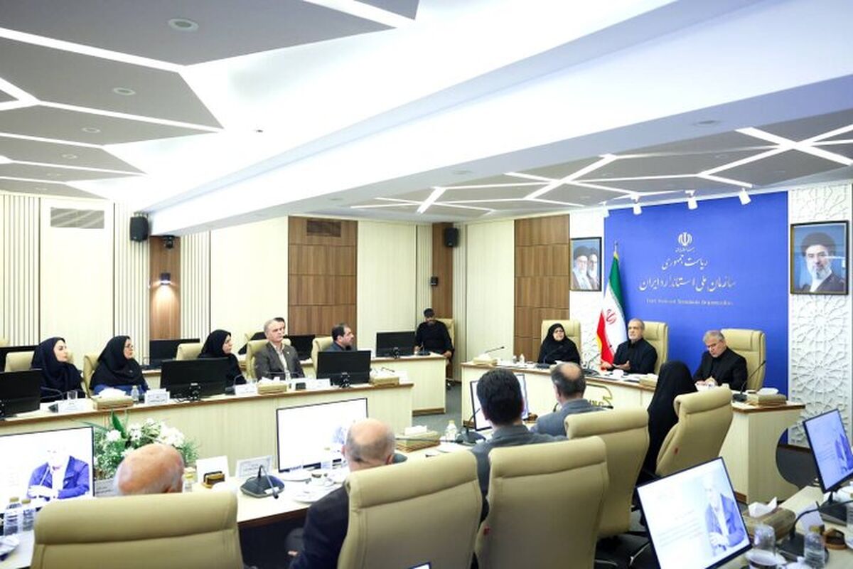 بازدید رئیس‌جمهور از پژوهشکده صنایع غذایی و فرآورده‌های کشاورزی سازمان ملی استاندارد