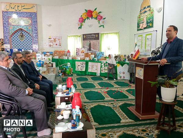 جشنواره جابر بن حیان در دبستان نرجس 