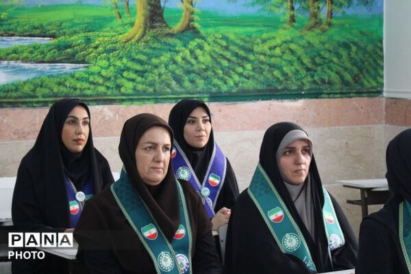  دوره تربیت مربی پیشتاز کاردان و اردو بازی در مدرسه شاهد بهشت شهرستان رباط‌کریم
