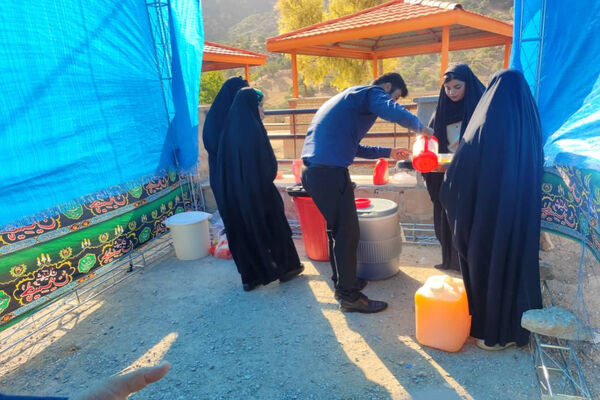 پذیرایی موکب‌ها از جاماندگان اربعین حسینی در دیشموک
