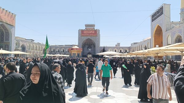 مراسم پیاده‌روی جاماندگان اربعین از میدان پانزده خرداد تا حرم مطهر رضوی