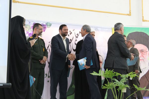 همایش گرامیداشت هفته معلم در شهرستان گرمه
