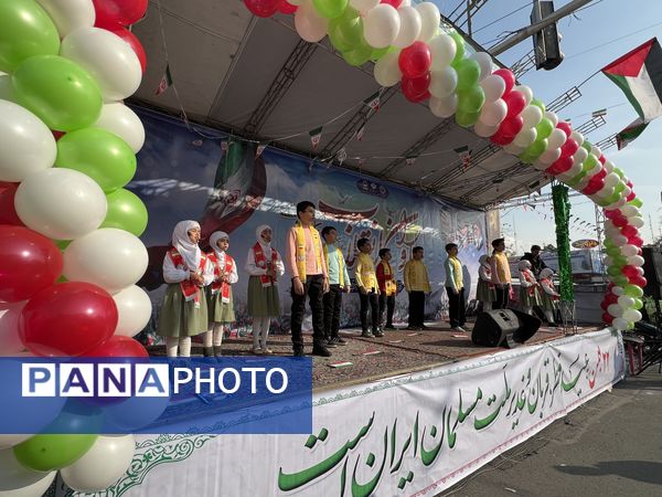 حضور میلیونی ایرانیان در جشن‌ پیروزی انقلاب اسلامی 