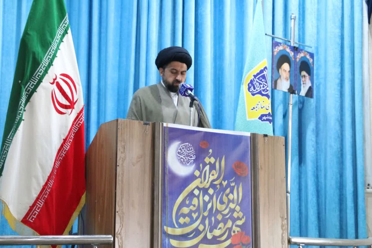 ماه مبارک رمضان زمانی برای ارتباط عمیق با قرآن و 
تعالی معنوی است
