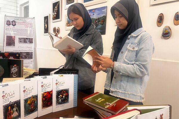 برپایی نمایشگاه کتاب در پژوهش‌سرای کاوش کهریزک 