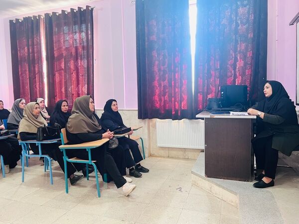 برگزاری روز اول کارگاه توانا با حضور جمعی از معلمان در سملقان