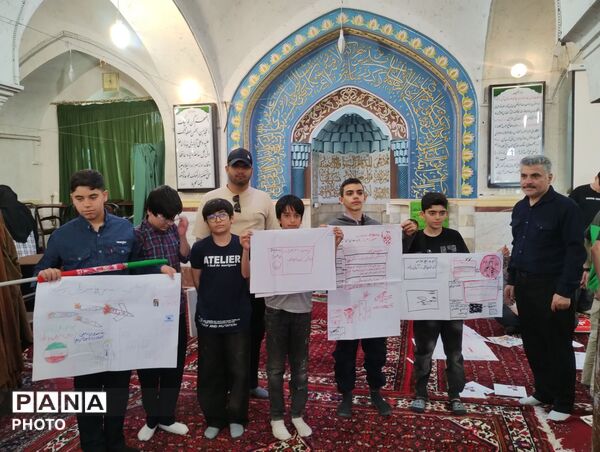  دانش‌آموزان همدانی یاد شهدای میناب را گرامی داشتند