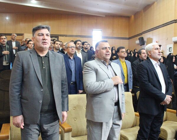 اولین جلسه دوره آموزشی مدیران دبیرستان‌های نمونه دولتی و شبانه‌روزی استان خراسان رضوی