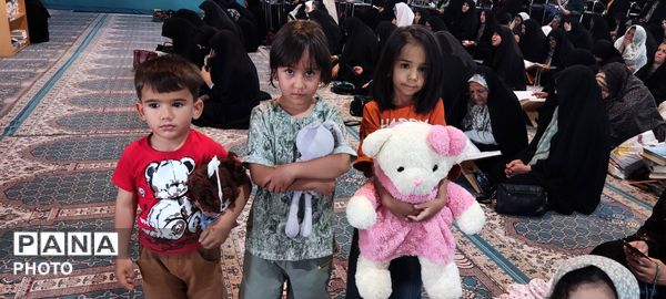  مراسم پرفیض دعای عرفه در مسجد قدس نیشابور