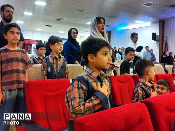 جشن شکوفه‌های مدرسهٔ پارسا حسینی در کانون مهرتابان نیشابور