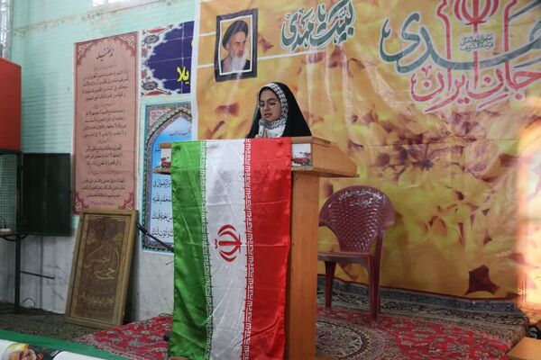 انقلاب را نسل جدید ادامه می دهند