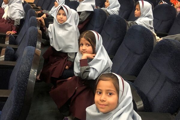 جشن الفبا دبستان شاهد ام‌البنین (س) ناحیه 2 شهرری