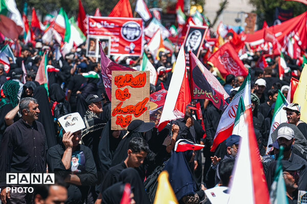 تشییع پیکر رهبر شهید انقلاب در مشهد مقدس-۴
