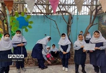 کاشت نهال در کانون پرورش فکری کودکان و نوجوانان شماره ۴ اهواز