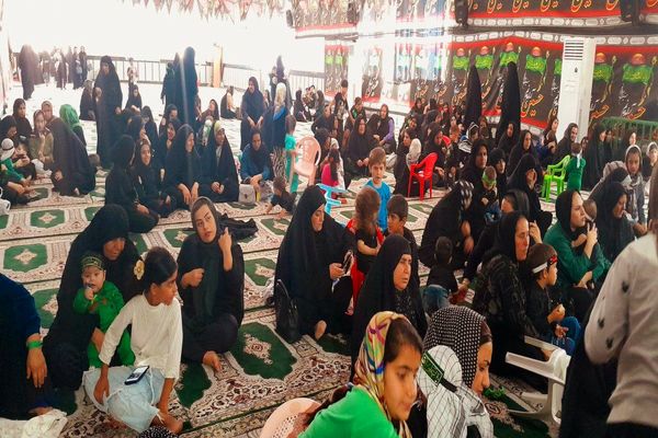 مراسم شیرخوارگان حسینی در شهرستان لنده