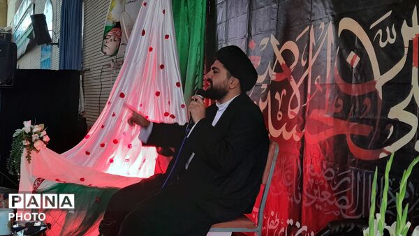  مراسم باشکوه شیرخوارگان حسینی در مسجد جامع درگزین