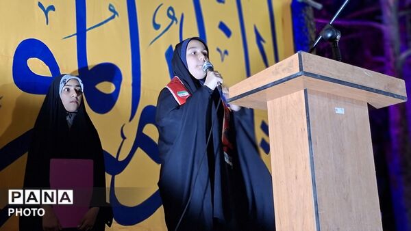 حضور دانش‌آموزان پیشتاز دبستان حضرت خدیجه(س) در اجتماعات شبانه‌رشتخوار
