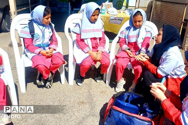 هفته سلامت در ورامین: جشنی برای سلامتی با حضور دانش‌آموزان، فرهنگیان و هلال احمر