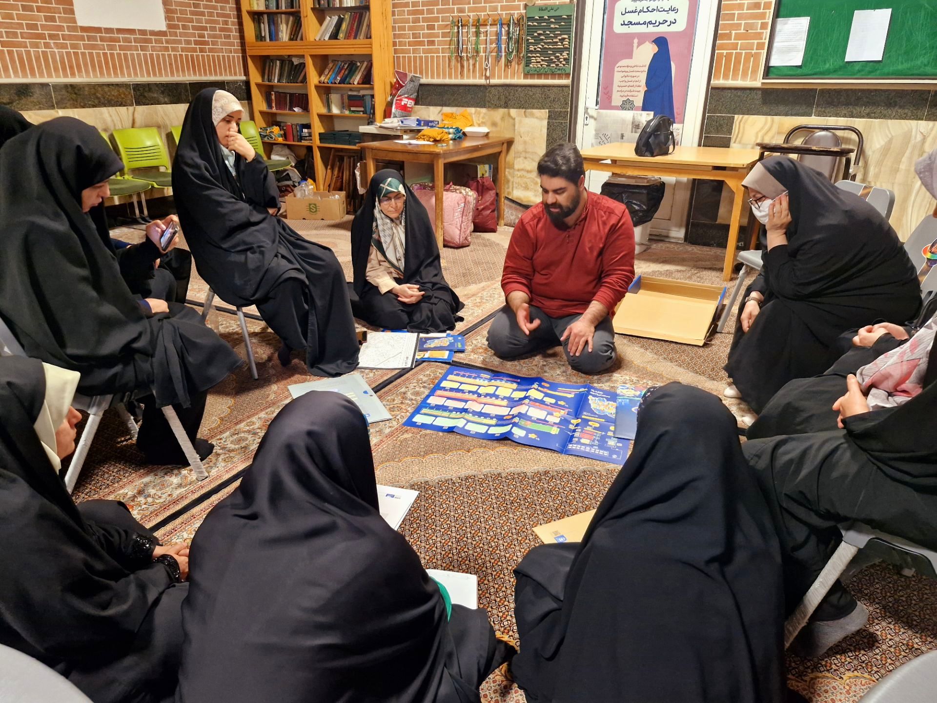 «ایران‌مون» مهمان اعتکاف دانش‌آموزی دختران همدان شد