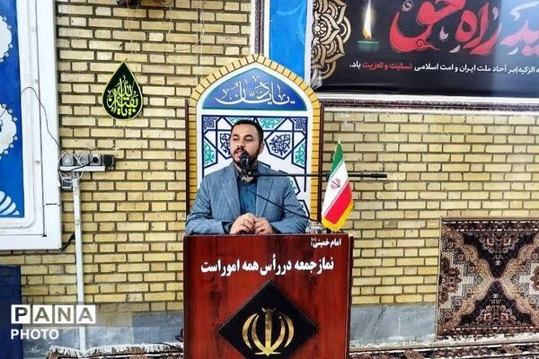 تجلی بندگی در صفوف به‌هم‌پیوسته؛ فشافویه در عید قربان یکپارچه غرق در نیایش شد