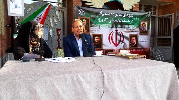 نواخته‌شدن زنگ مهر در مدرسه فرزانگان ۴ مشهد