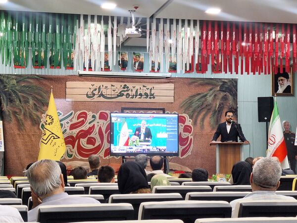 کاروان تجهیزات نوسازی، راهی مدارس اصفهان شد