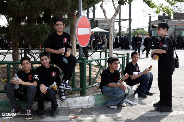 برگزاری همایش بزرگ جمع‌خوانی دانش‌آموزان با اجرای سرود و نوحه حماسی «باید برخاست»