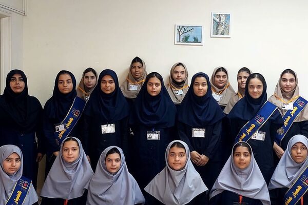 برگزاری جلسه همیاران مشاور در دبیرستان بعثت ناحیه یک شهرری