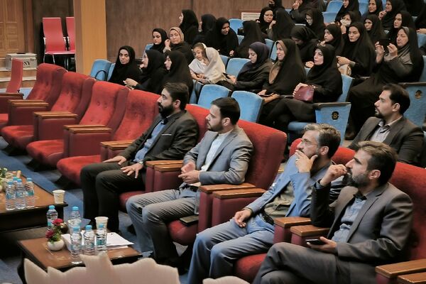 آیین اختتامیه استانی جشنواره نوجوان سالم و یاریگران زندگی در فرهنگسرای مصلی نژاد به میزبانی ناحیه ۶