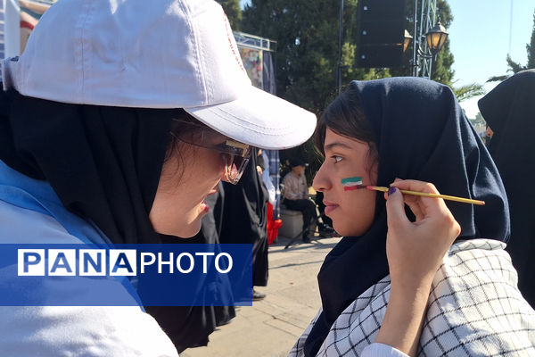 ۱۳ آبان در شیراز ؛ تجلی شور انقلابی نسل امروز