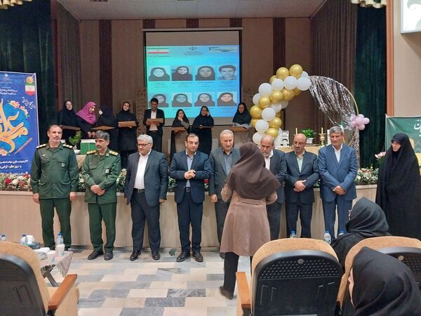 آیین بزرگداشت مقام معلم در شهرستان ابهر با حضور مسئولان استانی و شهرستانی
