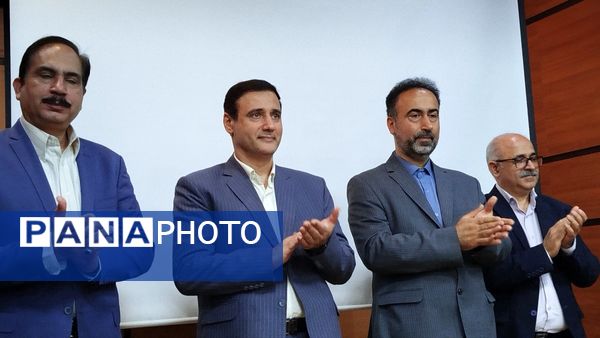 همایش گرامیداشت هفته محیط‌زیست در البرز 