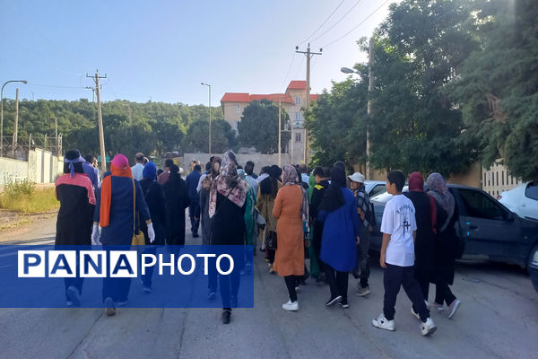  همایش پیاده‌روی خانوادگی در یاسوج  به‌مناسبت روز جهانی محیط زیست