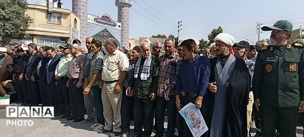 وداع باشکوه مردم با پیکر شهید «علی‌اصغر نورانی»