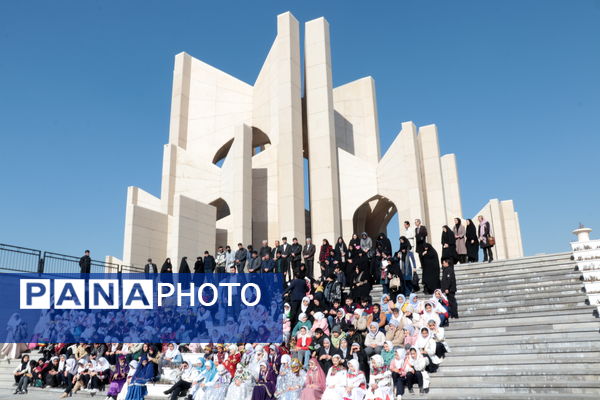 جشنواره علمی و ادبی شهریارخوانی دانش‌آموزی در تبریز