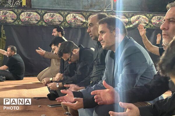 عزاداری هیئت فرهنگیان در سوگ سیدالشهدا (ع)