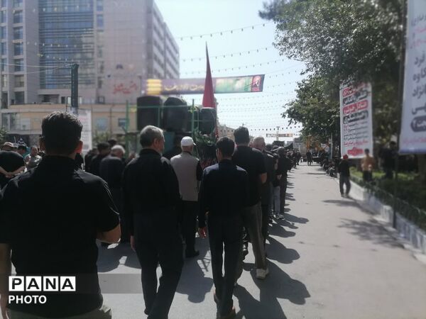 مشهد در سوگ امام رضا (ع) 