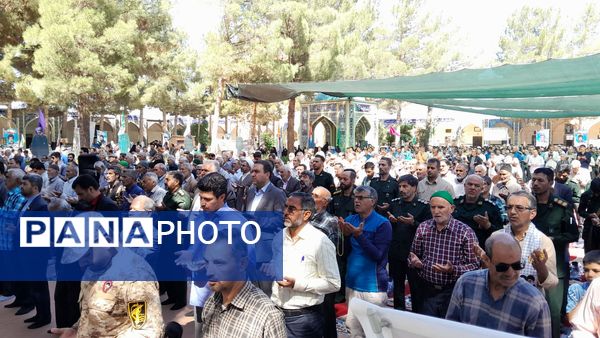 نماز جمعه در جوار شهدای بهشت فضل نیشابور 