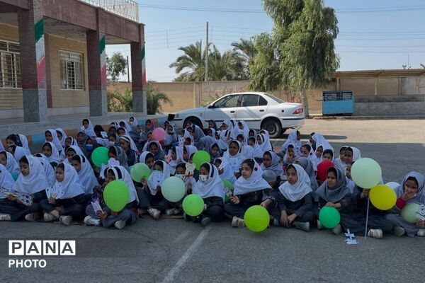 لبخند درخشان دانش‌آموزان با طرح وارنیش فلوراید تراپی