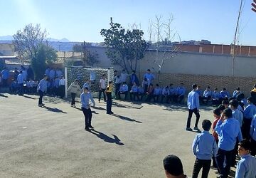 برگزاری مسابقات ورزشی متنوع در دبیرستان امام علی(ع)۲ رودهن