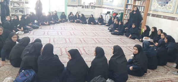 اردوی عملی آموزش آمادگی دفاعی مرحله دوم مدارس دخترانه متوسطه اول پایه نهم فلاورجان 