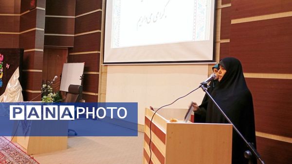 مراسم جشن روز دختر به‌مناسبت ولادت با سعادت حضرت معصومه(س) در شهر ساوه 