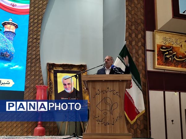  آیین بزرگداشت «شهیدمعلم حسین بابری» با حضور وزیر آموزش و پرورش