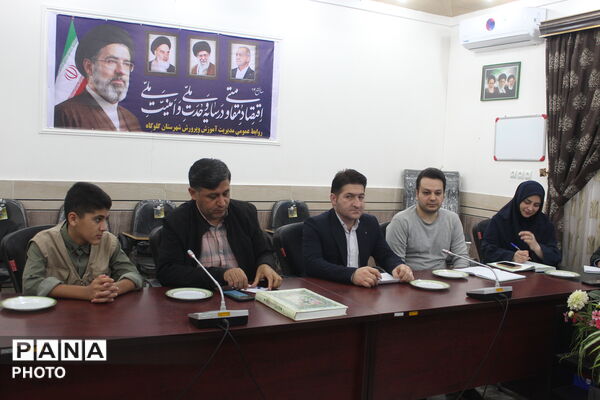 نشست خبری مدیر آموزش‌وپرورش گلوگاه با خبرنگاران 