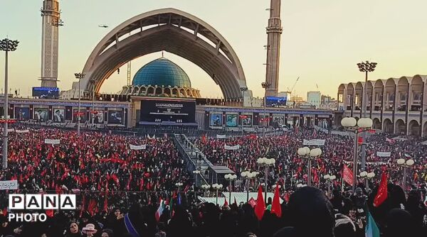 وداع باشکوه با رهبر شهید ایران در تهران