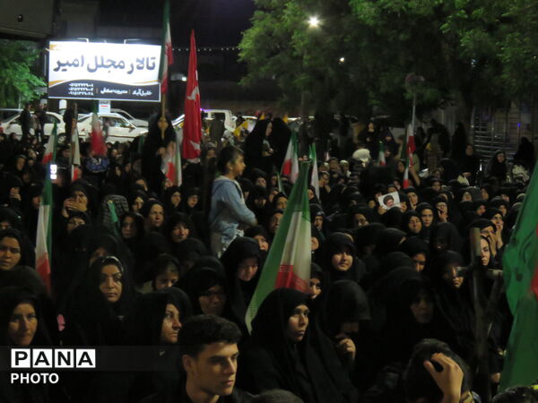 خروش مردم  خلیل آباد در حمایت از رزمندگان اسلام