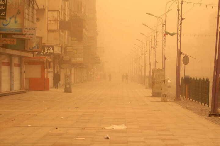 گردوخاک گسترده در شرق کشور