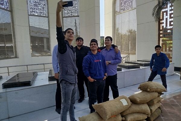 حضور دانش‌آموزان ناحیه 2 شهرری در اردوی باغ موزه دفاع مقدس و فرهنگسرای ولا